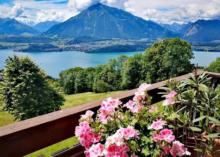 Hébergement de vacances Panoramic Lake Thun & Alps View Apartment Near Interlaken *