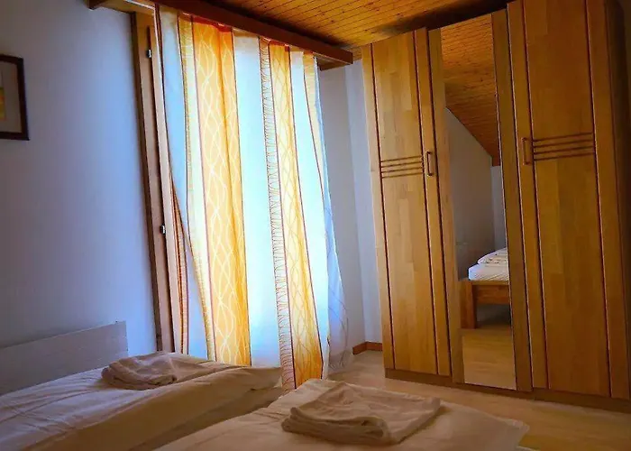 Hébergement de vacances Panoramic Lake Thun & Alps View Apartment Near Interlaken *